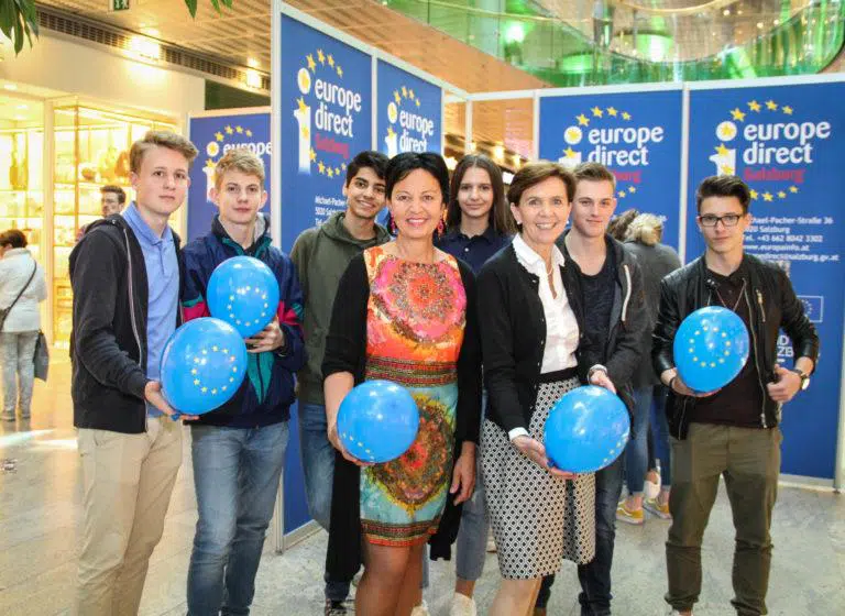 Read more about the article #Europatag2019 in Salzburg/European Escape Fake Game und Diskussionen mit EP-Kandidaten mit 500 Jugendlichen im Europark